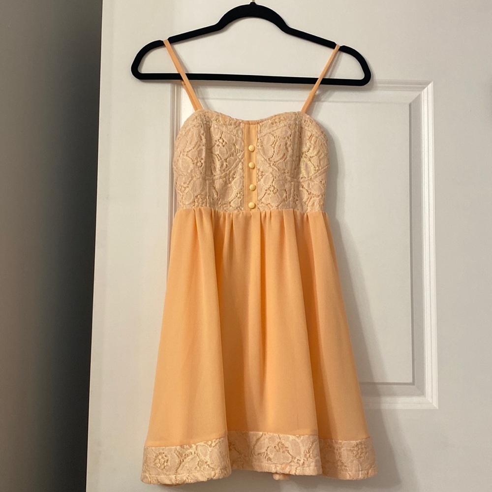 Beautiful peach dress size small
